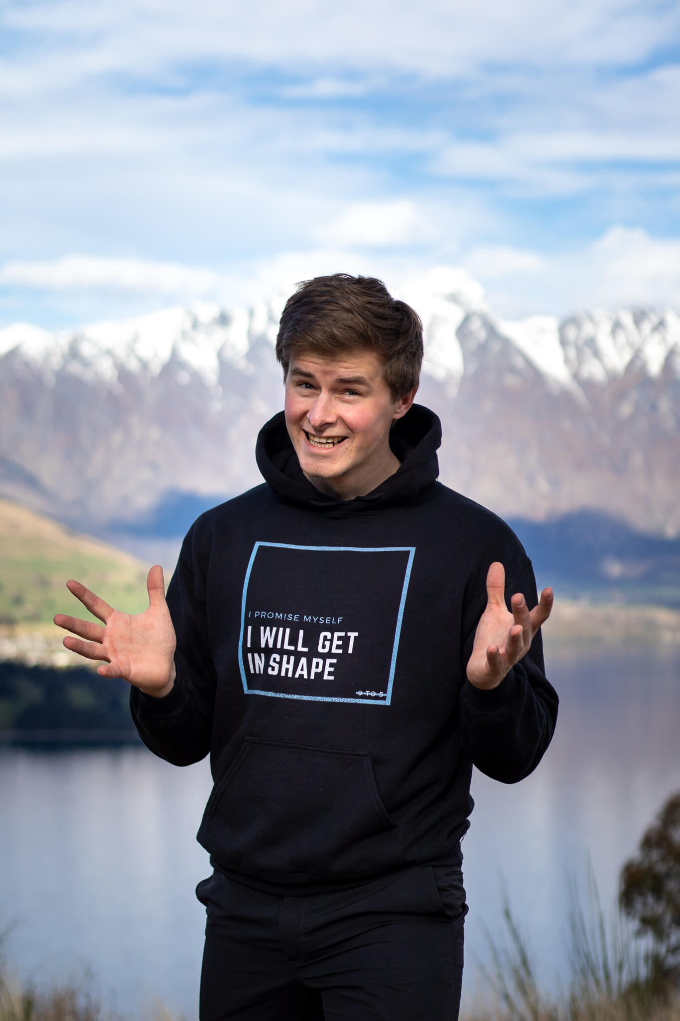 Shape Hoodie - Grab that chance